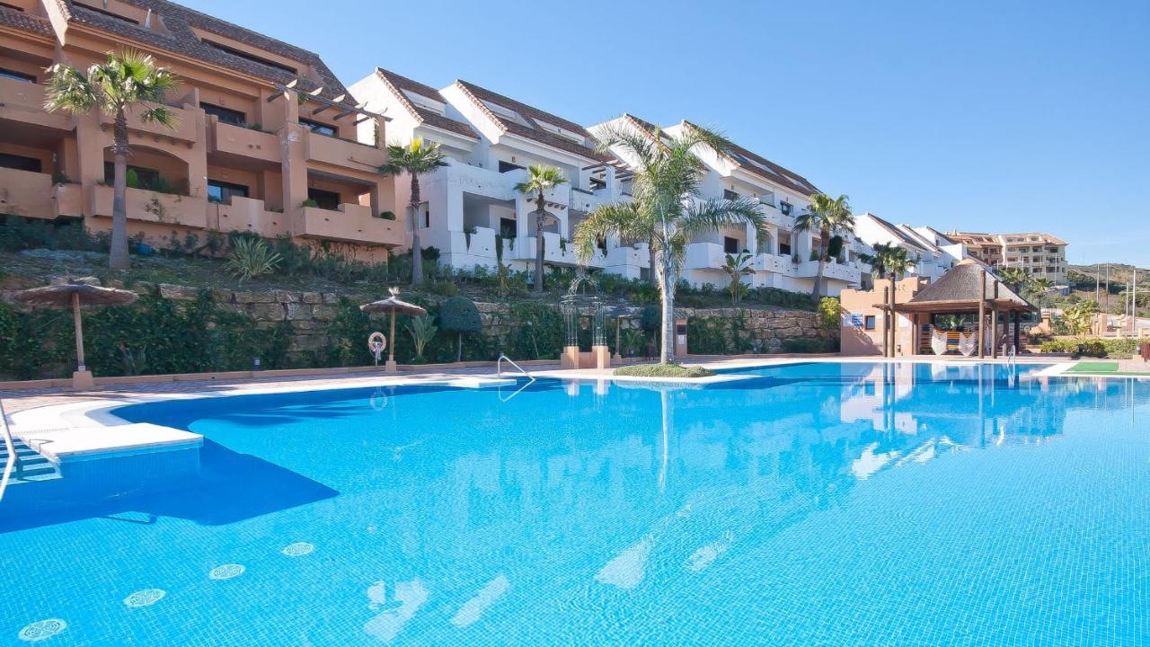 Duquesa Village 16,62,32 Manilva Buitenkant foto