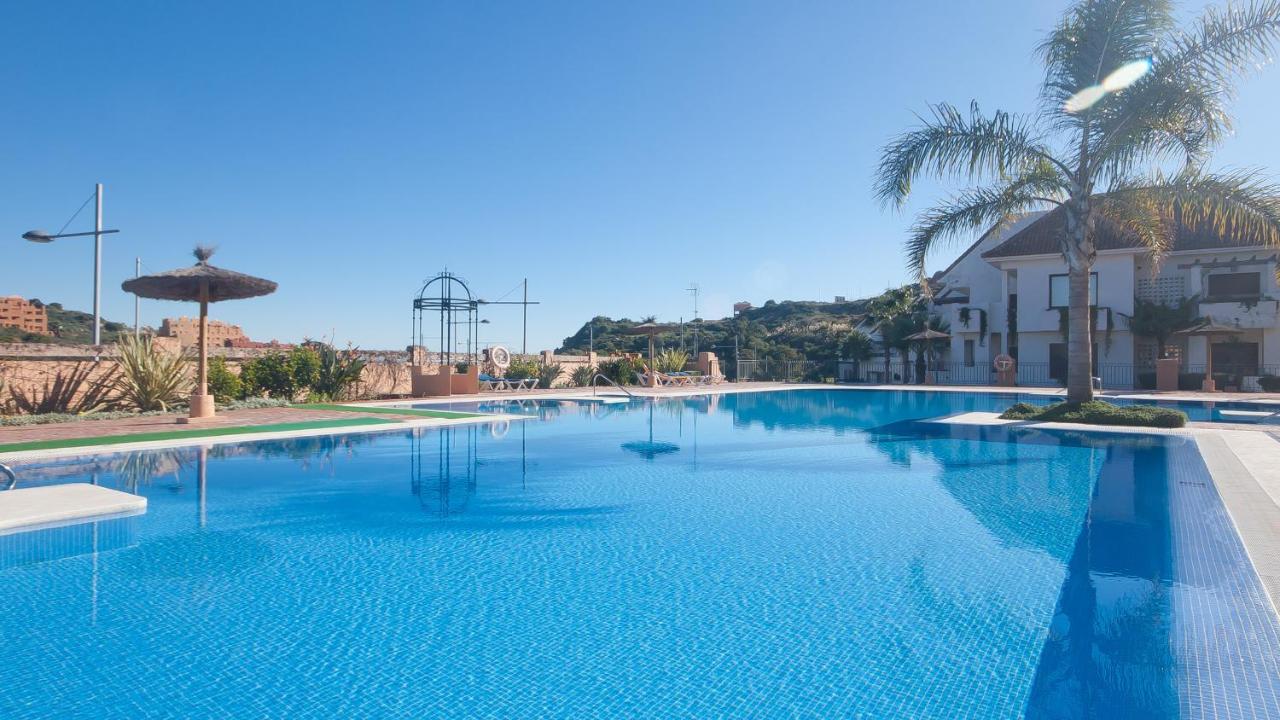Duquesa Village 16,62,32 Manilva Buitenkant foto